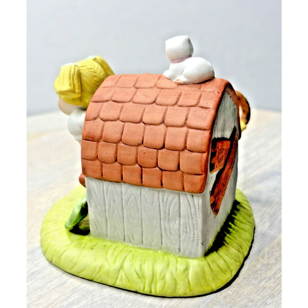 CABBAGE PATCH KIDS PORCELAIN FIGURINE KIDS PLAYING IN DOG HOUSE - Picture 4 of 6